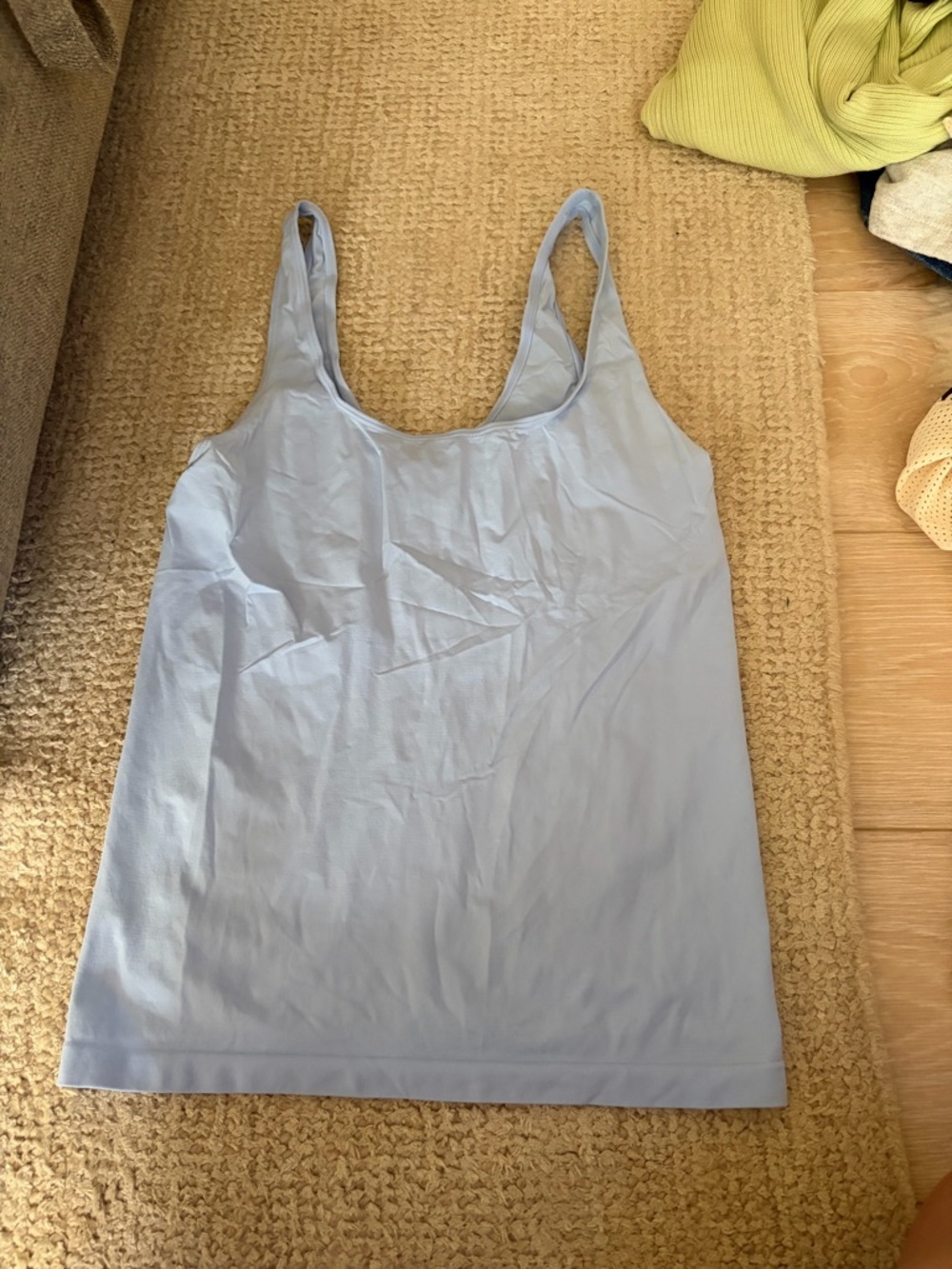 Alo Tank - Picture 2 of 2